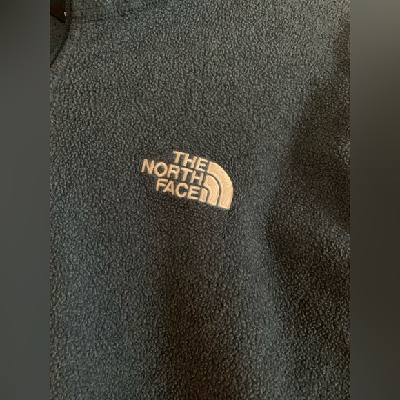 Fleece North Face Quarter Zip - Picture 2 of 4
